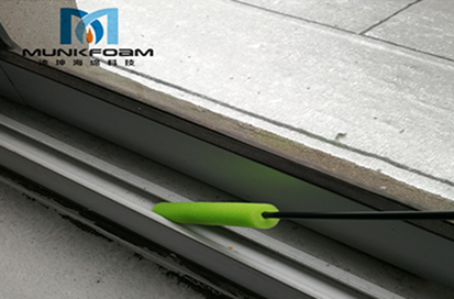 Window Slot Clean Stick: A Handy Tool for Sparkling Clean Windows